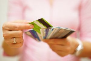 When is it worthwhile using a credit card?